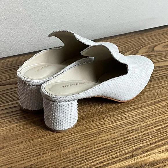 Intentionally Blank White Reptile Leather Mule, New in Box - Picture 7 of 8